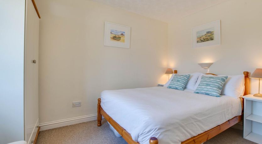 Photo of 3 Bed in St. Merryn