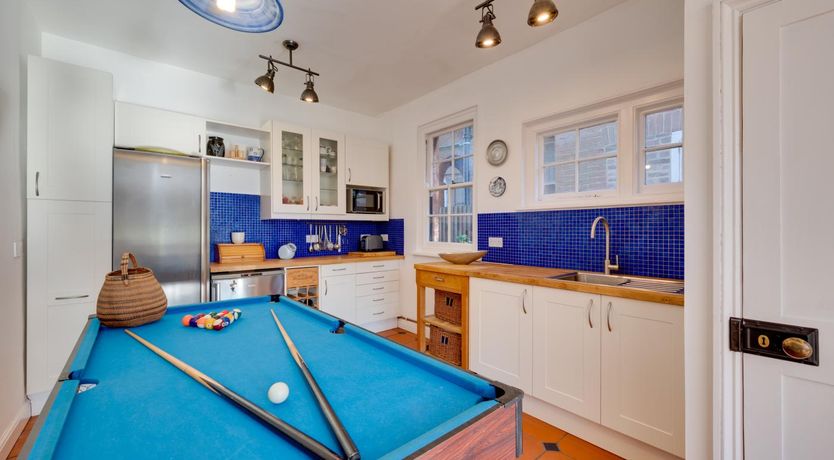 Photo of 5 Bed in Canterbury