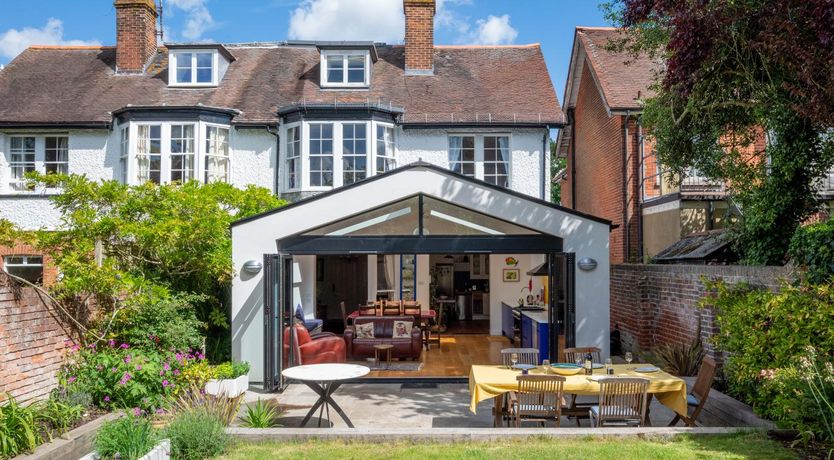 Photo of 5 Bed in Canterbury