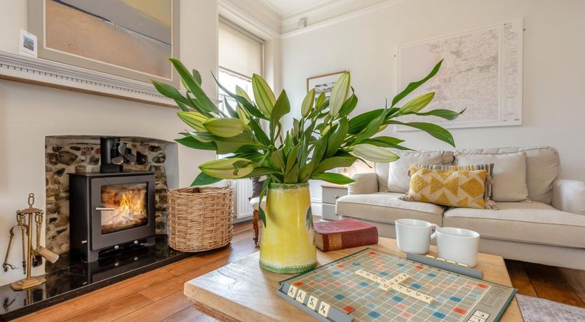 Photo of 4 Bed in Appledore