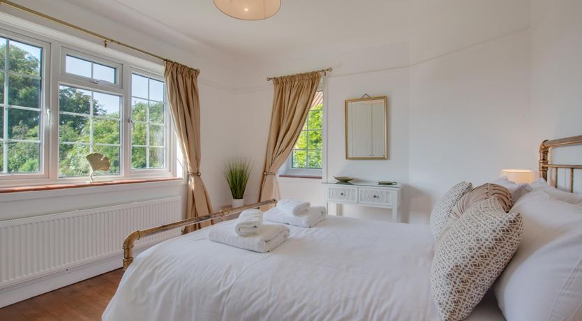 Photo of 5 Bed in Mundesley