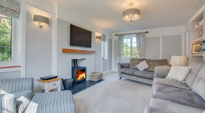 Photo of 5 Bed in Mundesley