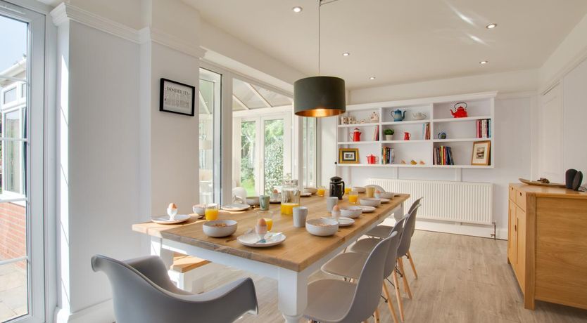Photo of 5 Bed in Mundesley