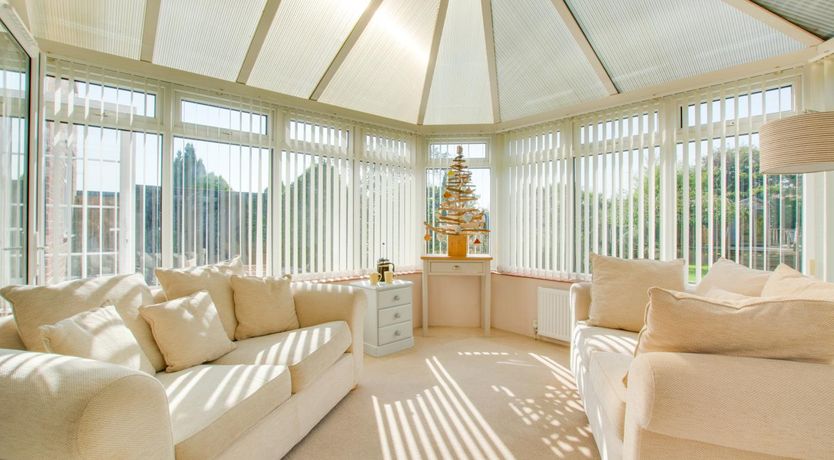 Photo of 5 Bed in Mundesley