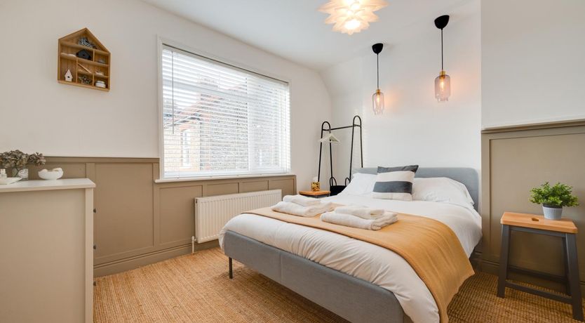 Photo of 2 Bed in Holt
