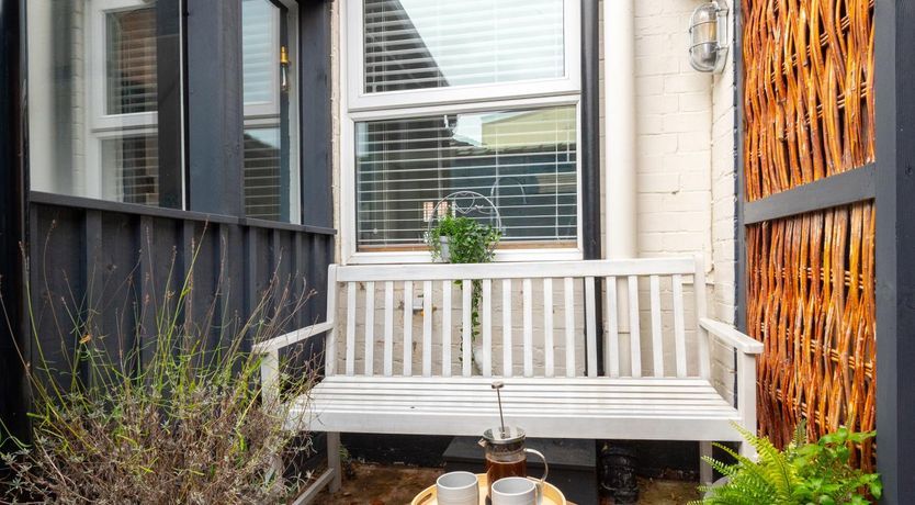Photo of 2 Bed in Holt