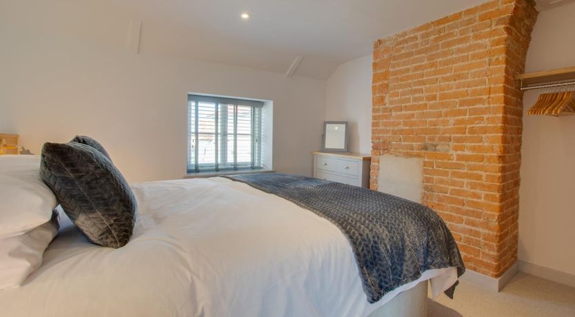 Photo of 1 Bed in Holt
