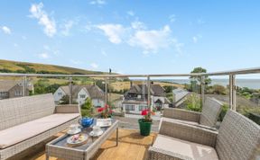 Photo of 4 Bed in Swanage