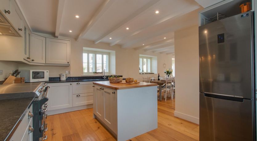 Photo of 4 Bed in West Down