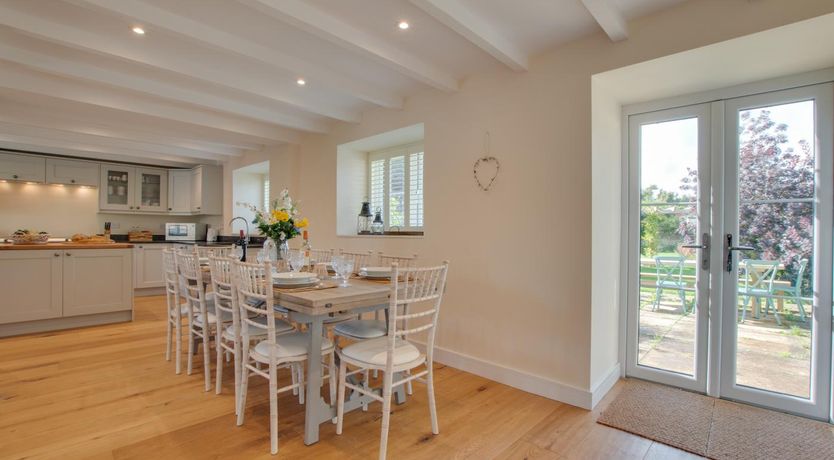 Photo of 4 Bed in West Down