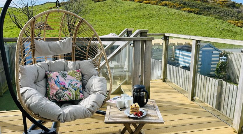 Photo of 4 Bed in Mortehoe