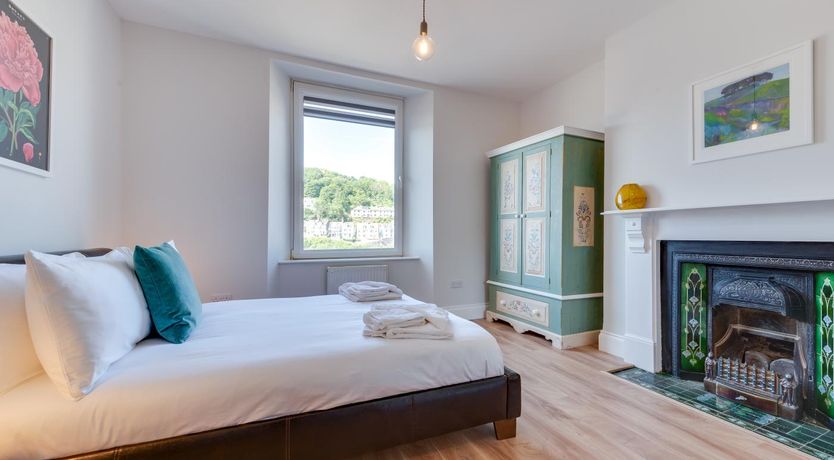 Photo of 1 Bed in Looe