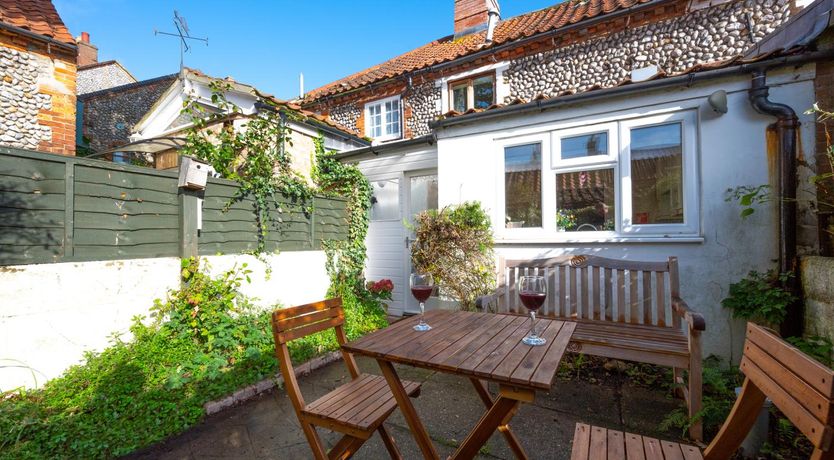 Photo of 2 Bed in Holt