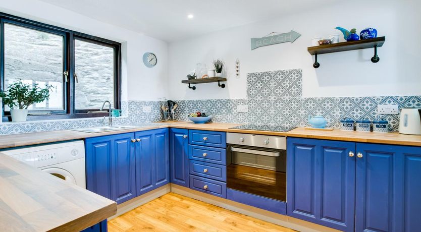Photo of 3 Bed in Looe