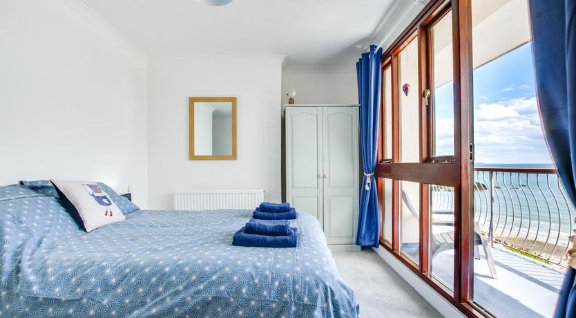 Photo of 3 Bed in Looe