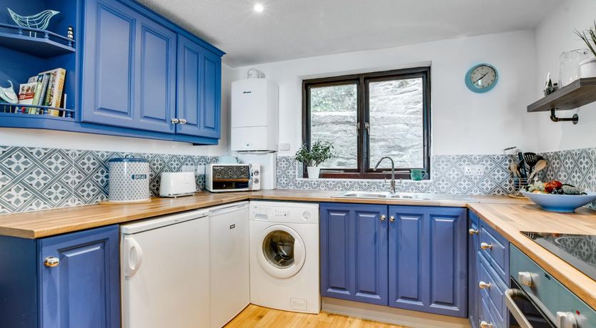 Photo of 3 Bed in Looe