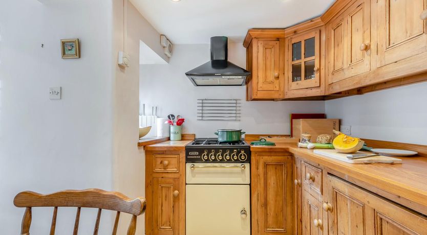 Photo of 2 Bed in Hope Valley