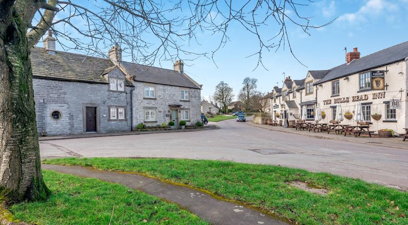 Photo of 2 Bed in Hope Valley