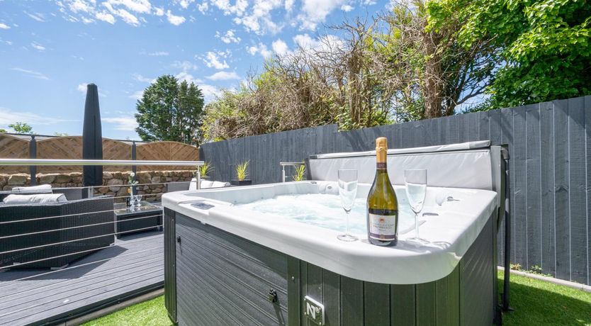 Photo of 3 Bed in Reynoldston