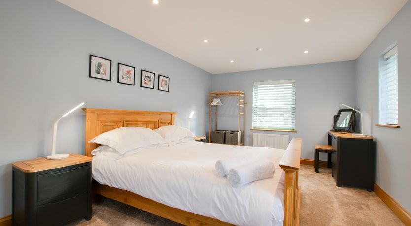 Photo of 3 Bed in Reynoldston