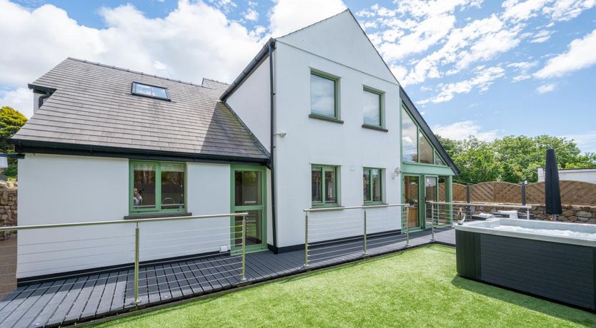 Photo of 3 Bed in Reynoldston