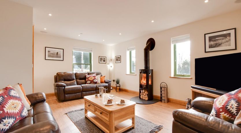 Photo of 3 Bed in Reynoldston