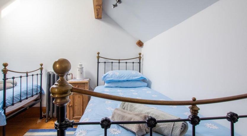 Photo of 2 Bed in Tenby