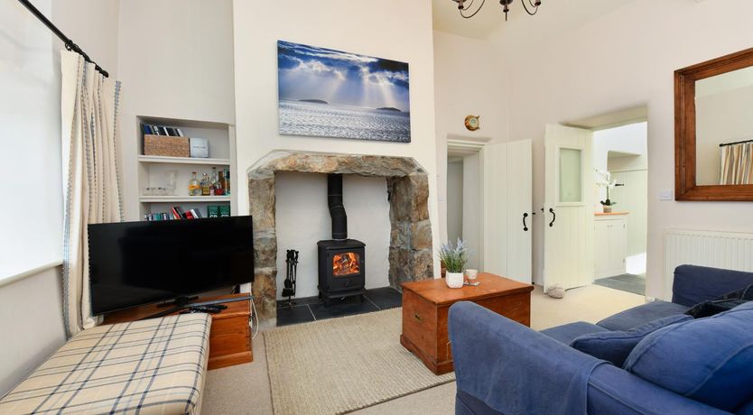 Photo of 4 Bed in Bwlchtocyn