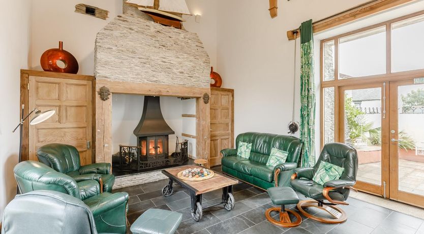 Photo of 6 Bed in Ilfracombe