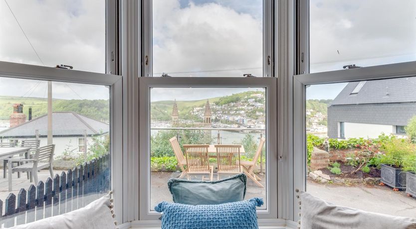 Photo of 2 Bed in Dartmouth