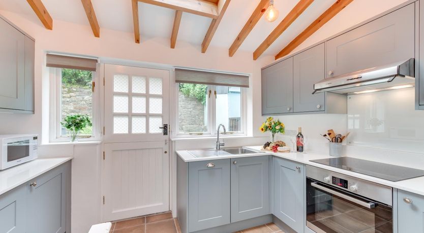 Photo of 2 Bed in Dartmouth
