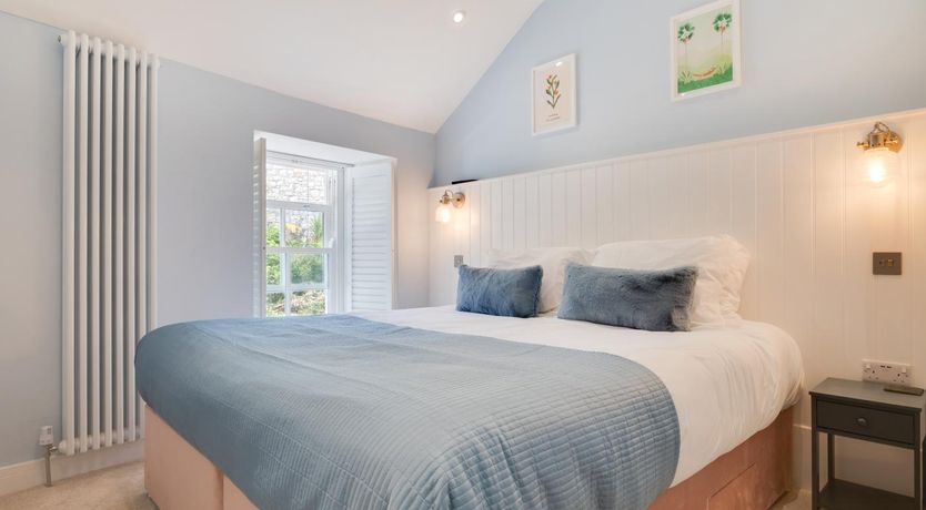 Photo of 2 Bed in Newlyn