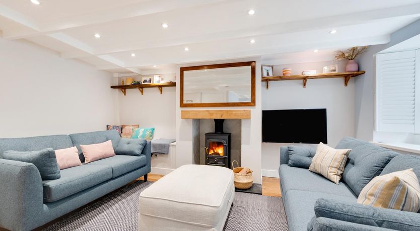 Photo of 2 Bed in Newlyn