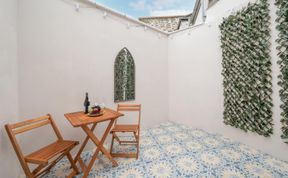 Photo of 2 Bed in Newlyn