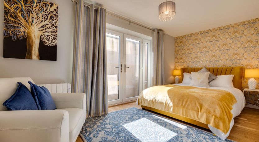 Photo of 4 Bed in Seahouses