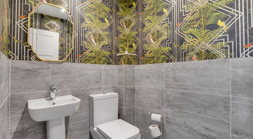 Photo of 4 Bed in Seahouses