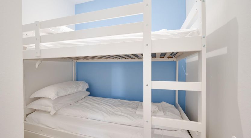 Photo of 2 Bed in Caswell Bay