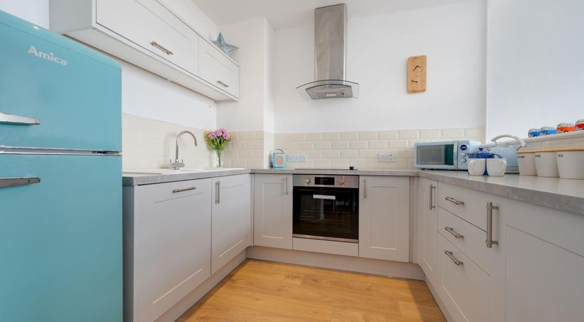 Photo of 2 Bed in Caswell Bay