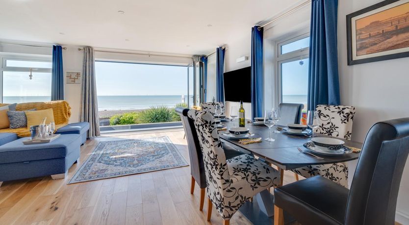 Photo of 2 Bed in Worthing