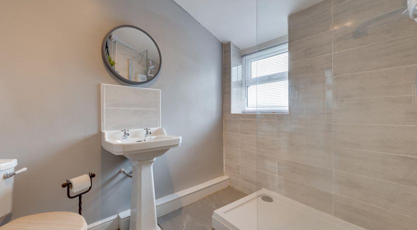 Photo of 2 Bed in Matlock