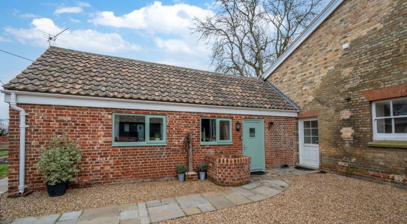 Photo of 6 Bed in Great Waldingfield