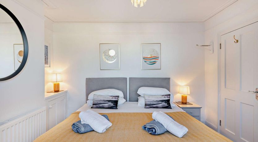 Photo of 2 Bed in Brixham