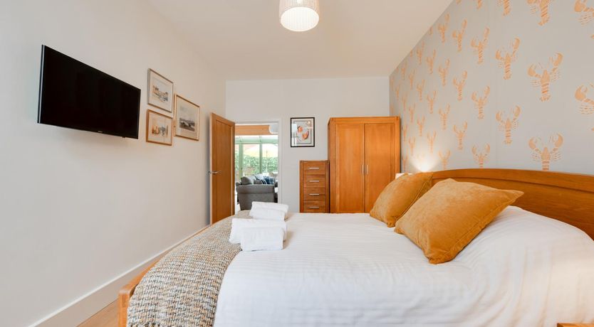 Photo of 2 Bed in Holt