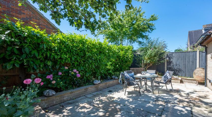 Photo of 2 Bed in Holt