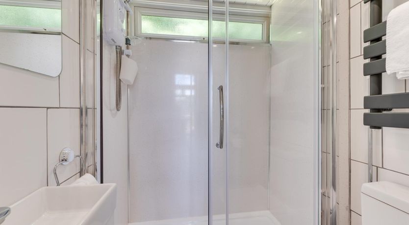 Photo of 2 Bed in Caswell Bay