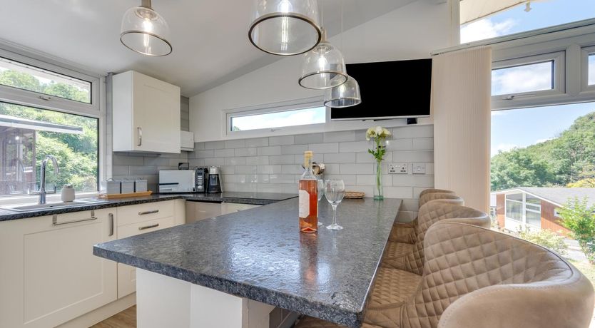 Photo of 2 Bed in Caswell Bay