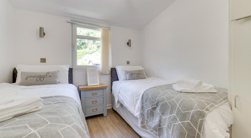 Photo of 2 Bed in Caswell Bay