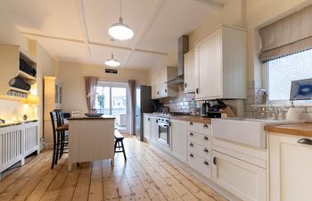 3 Bed in Mumbles Holiday Home