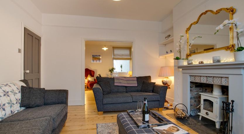 Photo of 3 Bed in Mumbles