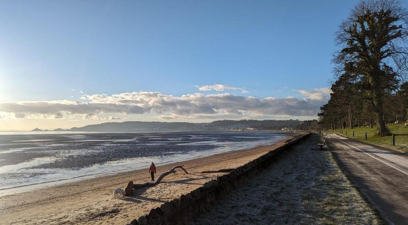 Photo of 3 Bed in Mumbles